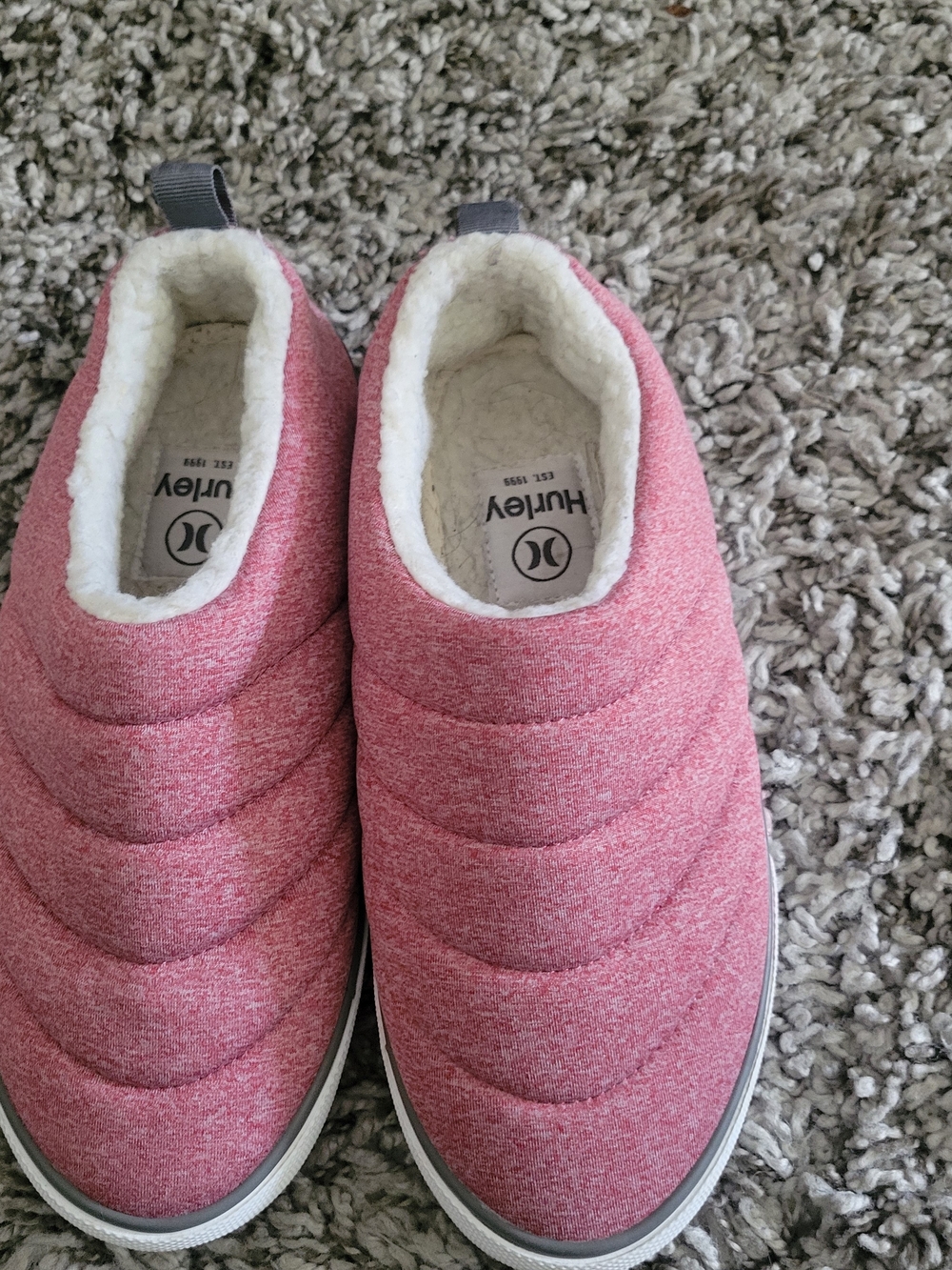 Hurley women's Arlo Puff Faux Fut lined slip-on shoes Sz 6